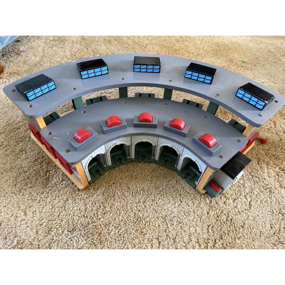 Thomas Wooden Round House Turnout Engine Shed #5 With Sound